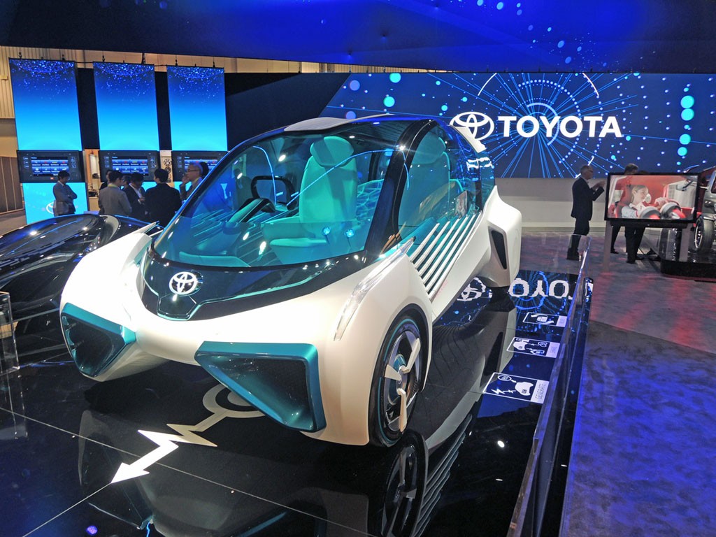 Toyota's Future Concept Vehicle (FCV) is a bit roomier than last year's sidecar-shaped model.