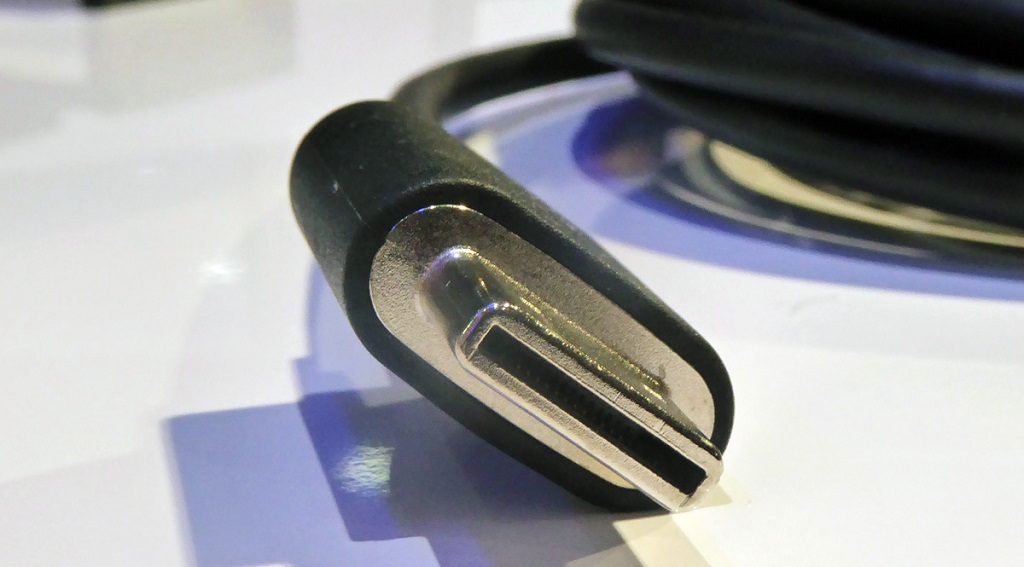 It's the fastest display interface out there - and no one uses it. Maybe they should call it HDMI 3.0?