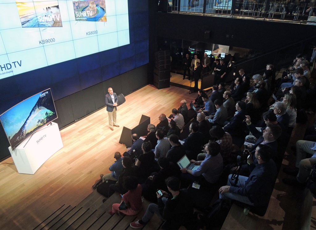 Samsung's Dave Dar fills in the press on the company's new line of S-UHDTVs.