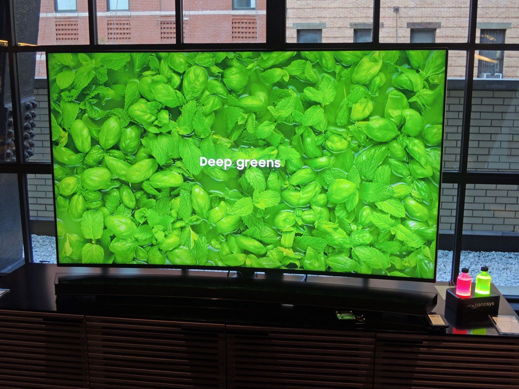 The KS9800 will make you forget you ever lusted for a Pioneer Elite plasma TV. (As long as you don't watch it off-axis.)