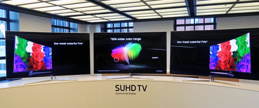 Yep, I want one, too. But I think I'm going to wait a little while longer until the HDR picture clears up a bit...