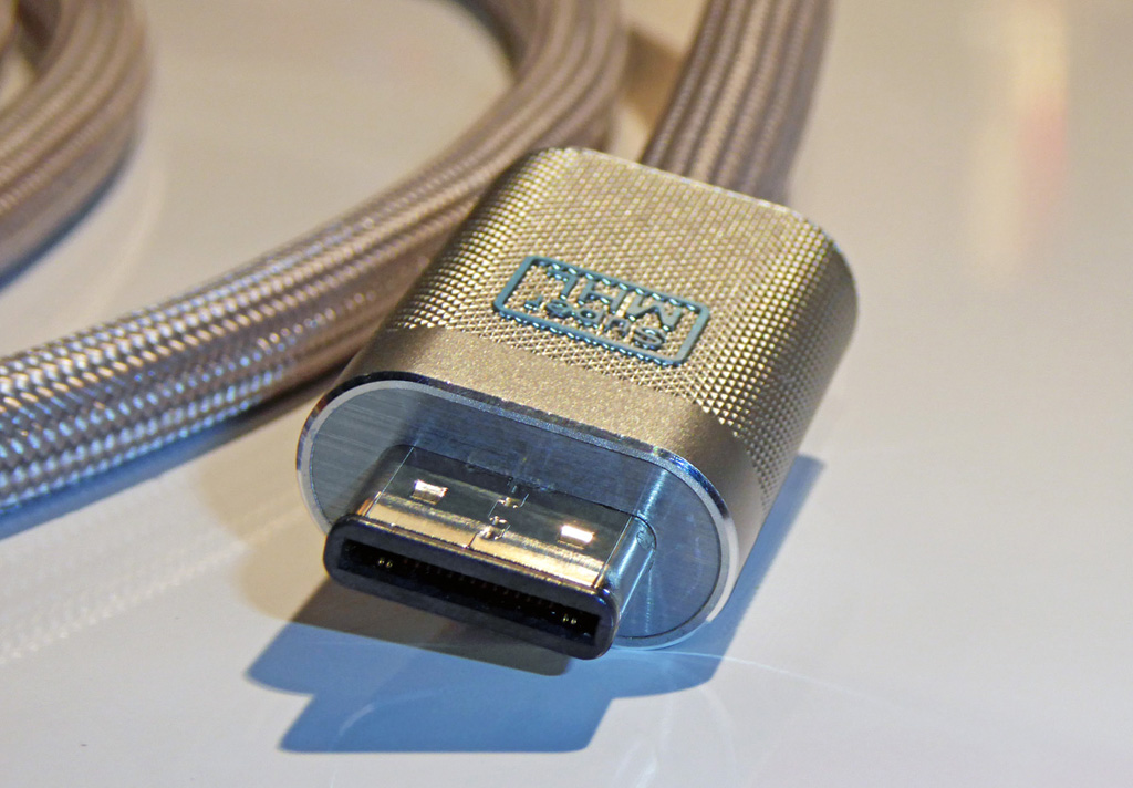 Here's the 32-pin superMHL reversible connector. 