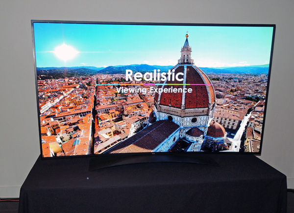LG's 77-inch 4K curved OLED TV wowed attendees at the CES event.