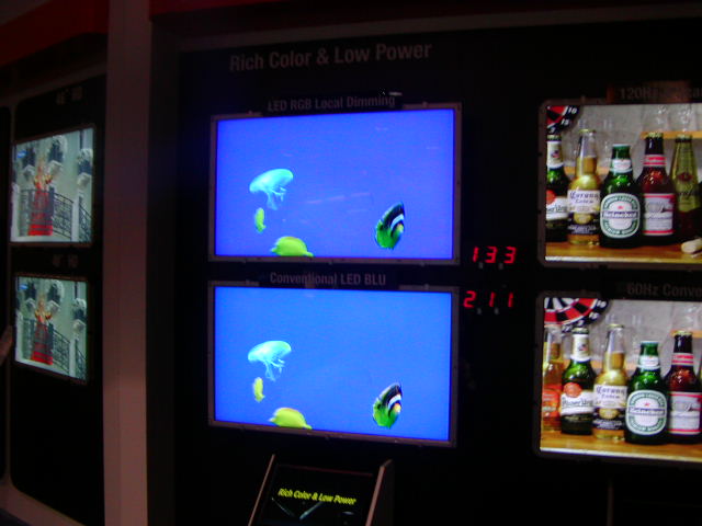 The numbers on the right show the power consumption of two LCD panels; the one on top draws less power.