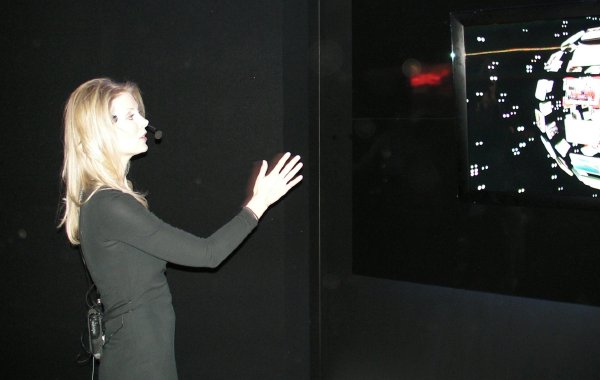 Toshiba Gesture Control Demo 1 Cropped MR